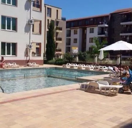 Apartment Tara 150 M From Beach *