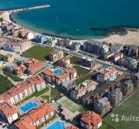Tara 150 M From Beach Apartment Ravda